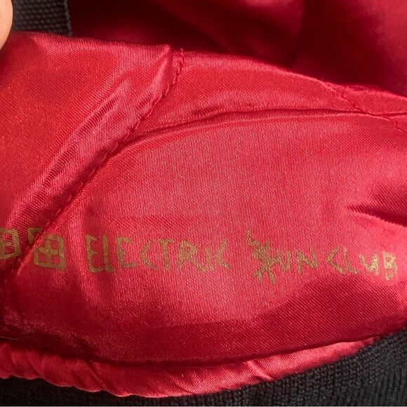 KSUBI Ski Jacket Women's Small (size tag missing) Black Crop Red Interior Zipper - Picture 14 of 14